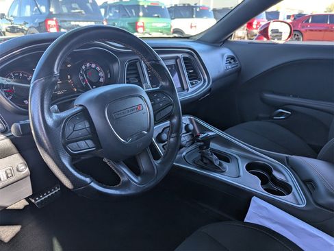 Used 2019 Dodge Challenger R/T w/ Stars & Stripes Edition image 14