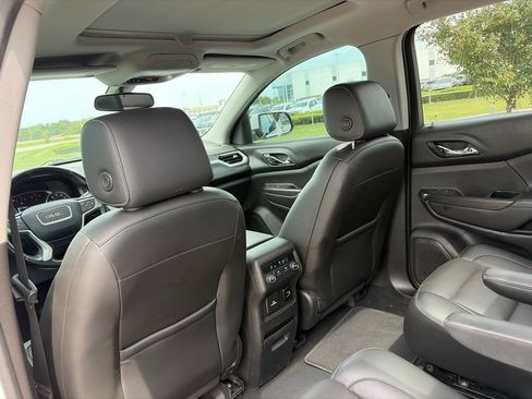 Used 2017 GMC Acadia SLT FWD image 46