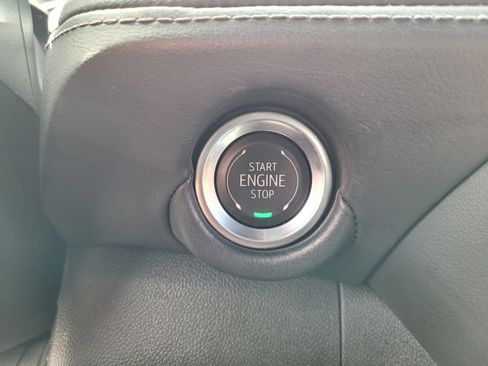 Used 2025 Chevrolet Suburban LT AWD/4WD image 29