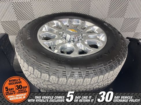 Certified 2025 Chevrolet Silverado 2500 LTZ w/ LTZ Plus Package image 11