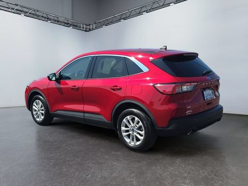 Used 2021 Ford Escape SE w/ Convenience Package AWD/4WD image 3