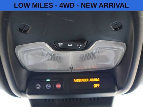 Used 2023 Chevrolet Colorado LT w/ LT Convenience Package AWD/4WD image 11