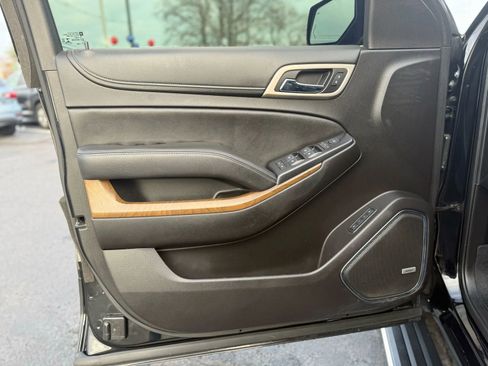 Used 2019 GMC Yukon Denali w/ Denali Ultimate Package AWD/4WD image 11