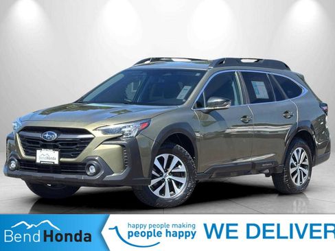 Used 2023 Subaru Outback Premium AWD/4WD image 1