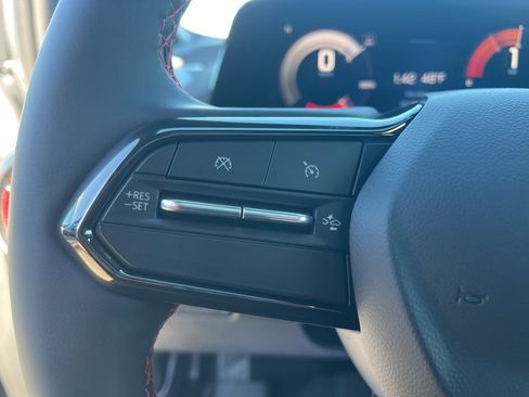 New 2025 Chevrolet Equinox EV RS image 22