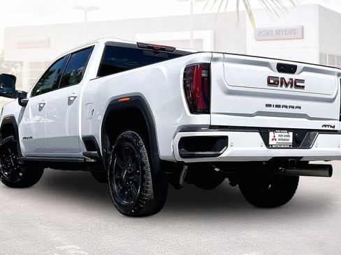 Used 2025 GMC Sierra 2500 AT4 w/ AT4 Premium Plus Package AWD/4WD image 29