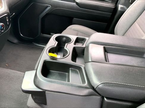 Used 2024 Chevrolet Silverado 2500 LT AWD/4WD image 17