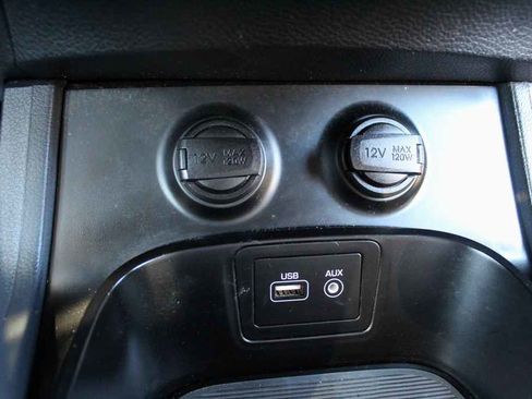 Used 2017 Hyundai Santa Fe Sport image 23