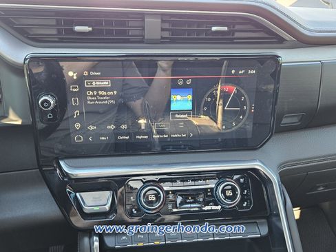 Used 2023 GMC Sierra 1500 Denali w/ Technology Package image 15