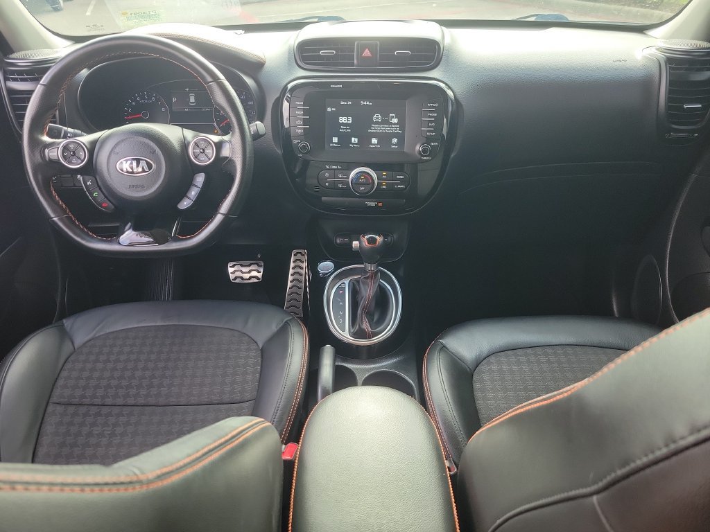 Used 2018 Kia Soul ! FWD image 11