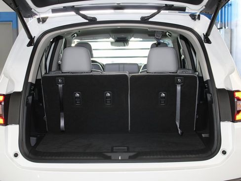 Used 2025 Honda Pilot EX-L image 51