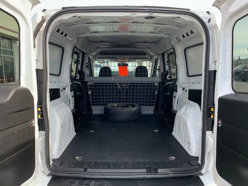 Used 2019 RAM ProMaster City Tradesman SLT image 30