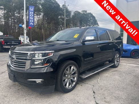 Used 2015 Chevrolet Suburban LTZ image 1