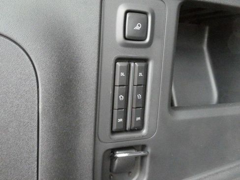 New 2025 Ford Expedition Active image 20