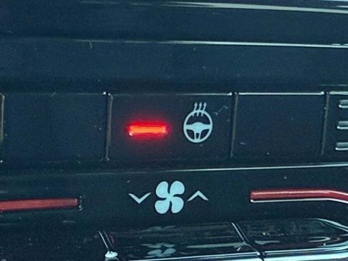 New 2025 Jeep Grand Cherokee L Limited w/ Black Appearance Package image 30