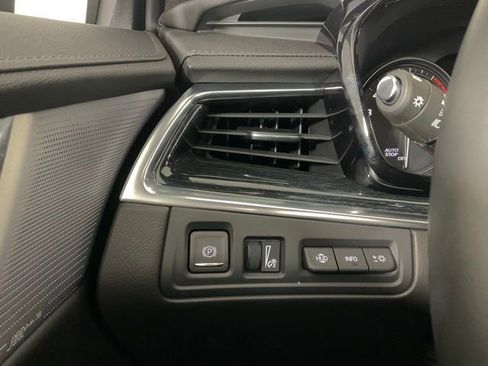 Certified 2025 Cadillac XT5 Premium Luxury w/ Technology Package image 18