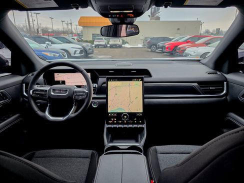 Used 2026 GMC Terrain Elevation image 30