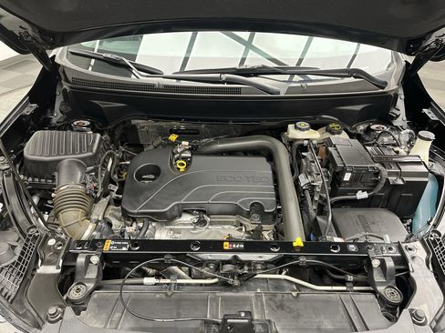 Certified 2024 GMC Terrain SLT image 28