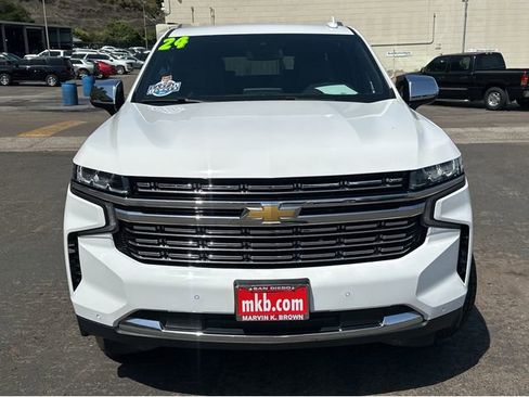 Certified 2024 Chevrolet Suburban Premier AWD/4WD image 2