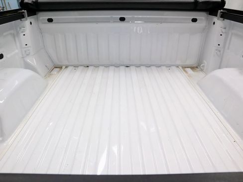 Used 2024 Chevrolet Silverado 1500 LT AWD/4WD image 14