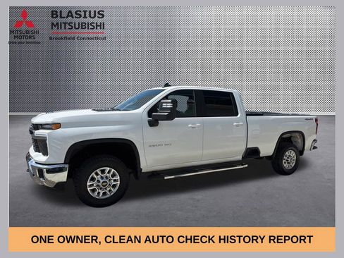 Used 2024 Chevrolet Silverado 2500 LT AWD/4WD image 1