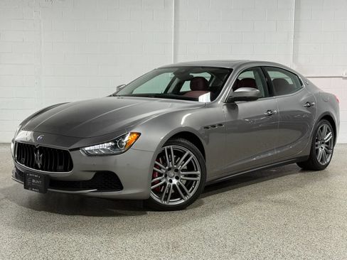 Used 2017 Maserati Ghibli S Q4 AWD/4WD image 2