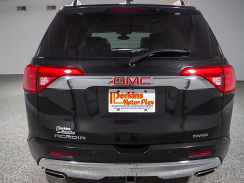 Used 2019 GMC Acadia Denali w/ Technology Package AWD/4WD image 8