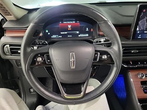 Used 2023 Lincoln Aviator Reserve w/ Equipment Group 201A AWD/4WD image 9