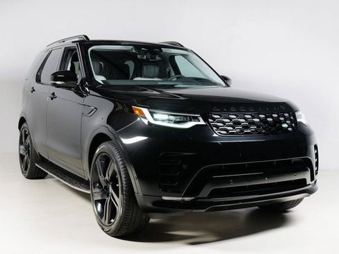 New 2026 Land Rover Discovery Dynamic SE image 10