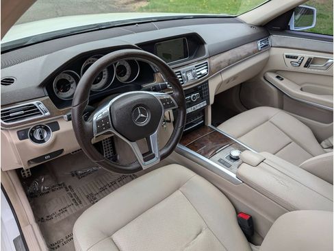 Used 2015 Mercedes-Benz E 350 4MATIC Sedan w/ Premium 1 Package image 18