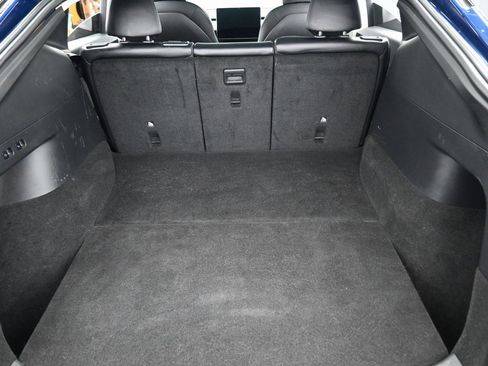 Used 2021 Tesla Model Y Long Range image 30