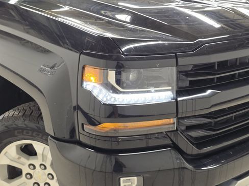 Used 2017 Chevrolet Silverado 1500 LT w/ All Star Edition AWD/4WD image 39