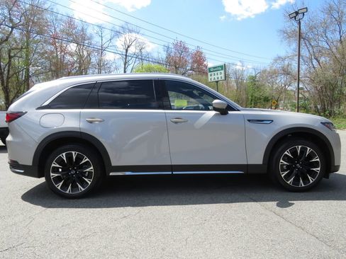 Used 2024 MAZDA CX-90 Plug-In Hybrid w/ Premium Plus AWD/4WD image 4