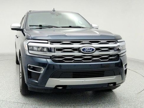 Used 2022 Ford Expedition Max Platinum image 2