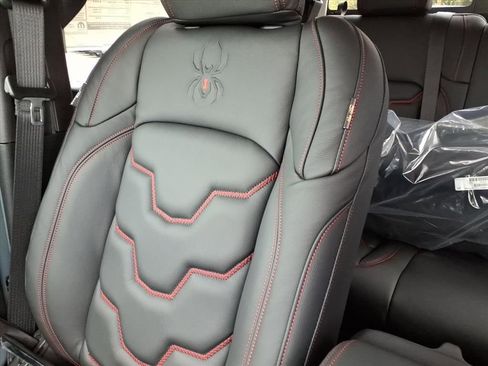 New 2025 Jeep Gladiator Rubicon w/ Convenience Group image 32