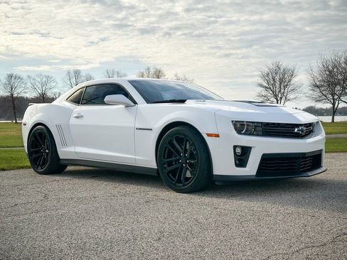 Used 2014 Chevrolet Camaro ZL1 image 99