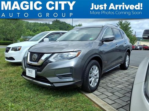 Used 2019 Nissan Rogue SV AWD/4WD image 1