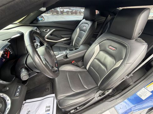Used 2019 Chevrolet Camaro SS image 19