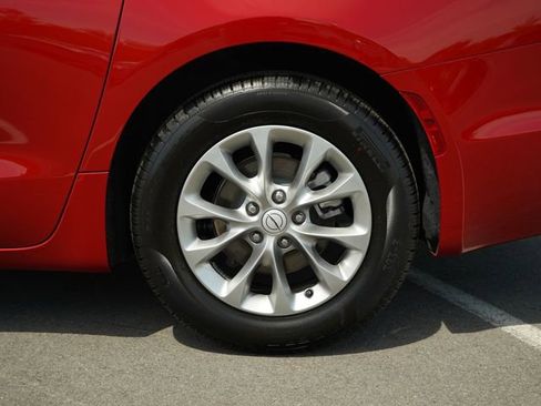 New 2026 Chrysler Pacifica Limited FWD image 40