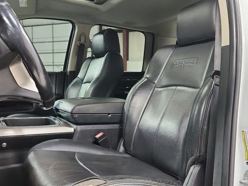 Used 2018 RAM 2500 Laramie w/ Convenience Group AWD/4WD image 13