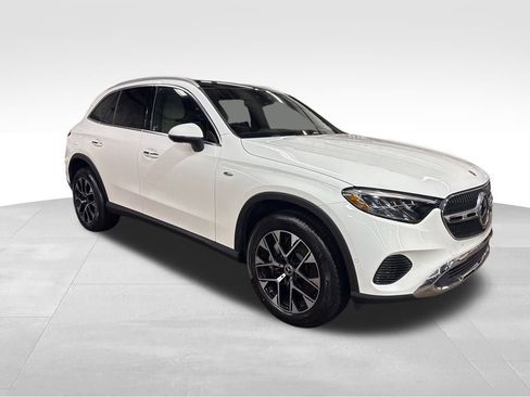 Used 2025 Mercedes-Benz GLC 350e GLC 350e image 7