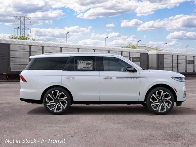 New 2027 Lincoln Navigator Reserve AWD/4WD image 5