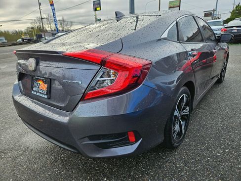 Used 2016 Honda Civic Touring image 14