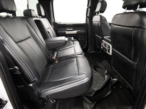 Used 2019 Ford F150 Lariat w/ Equipment Group 502A Luxury AWD/4WD image 18