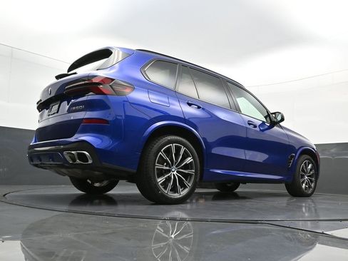 Used 2025 BMW X5 M60i image 31