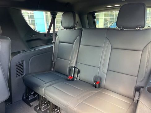New 2026 Chevrolet Suburban High Country image 41