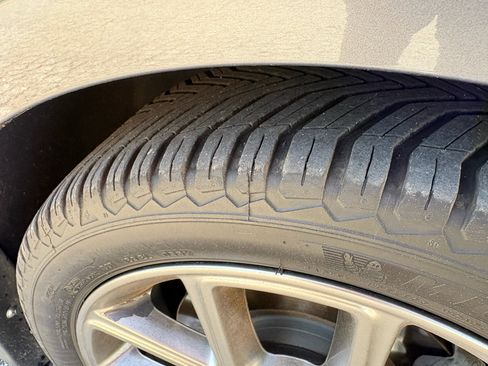 Used 2018 Hyundai Sonata Limited w/ Cargo Package FWD image 9