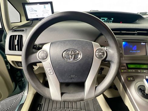 Used 2015 Toyota Prius Two image 17