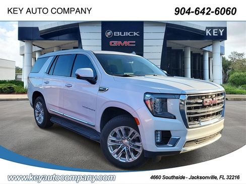 Used 2021 GMC Yukon SLT w/ SLT Premium Package image 1