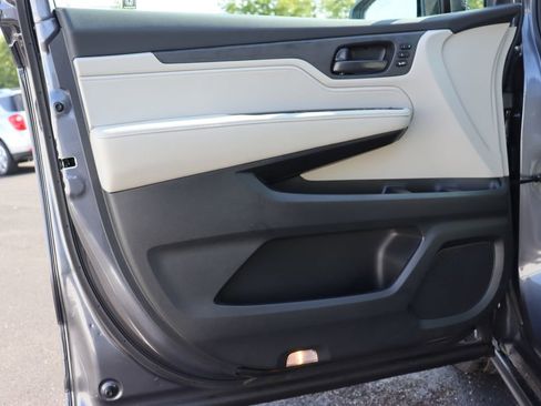 Certified 2026 Honda Odyssey EX-L image 28